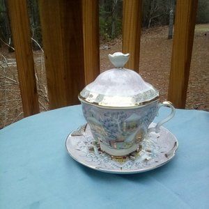 Lidded Teacup - Russian